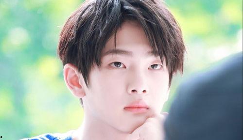 娱乐吃瓜君百变小千